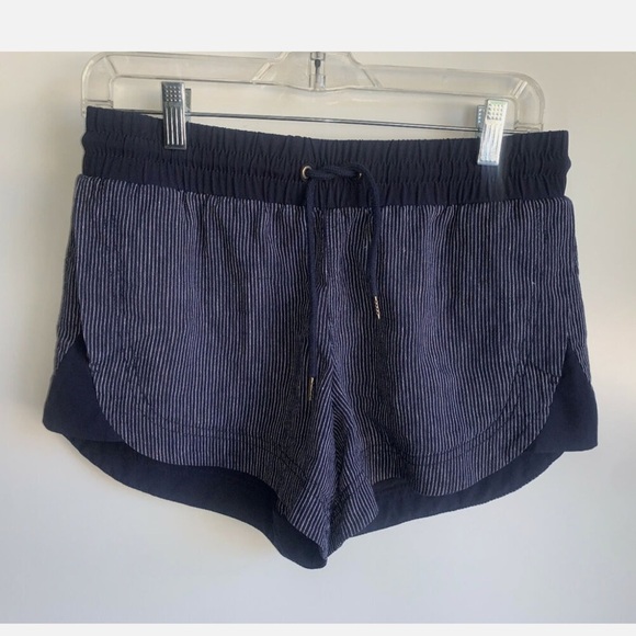 ATHLETA Blue and White Athletic Shorts with Elastic Waistband linen size 4 - Picture 3 of 8